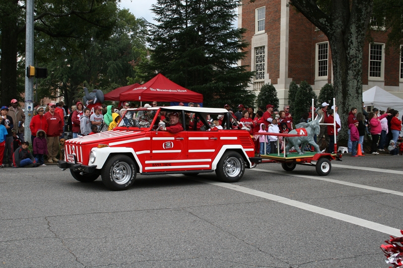 HomecomingParade09/2009HCRS120.JPG